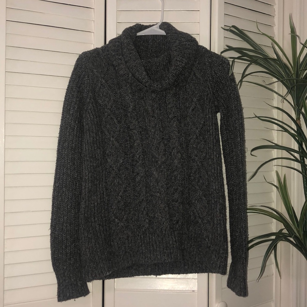 Abercrombie and Fitch Sweater